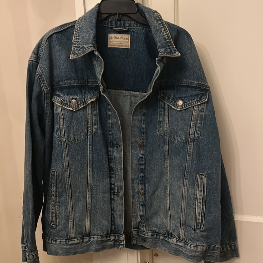 New with Tags Free People Distressed Denim Jacket Size XL - Picture 2 of 9